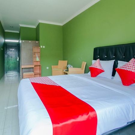 Oyo 1014 Bettah Coba 2 Sukabumi Hotel Exterior foto